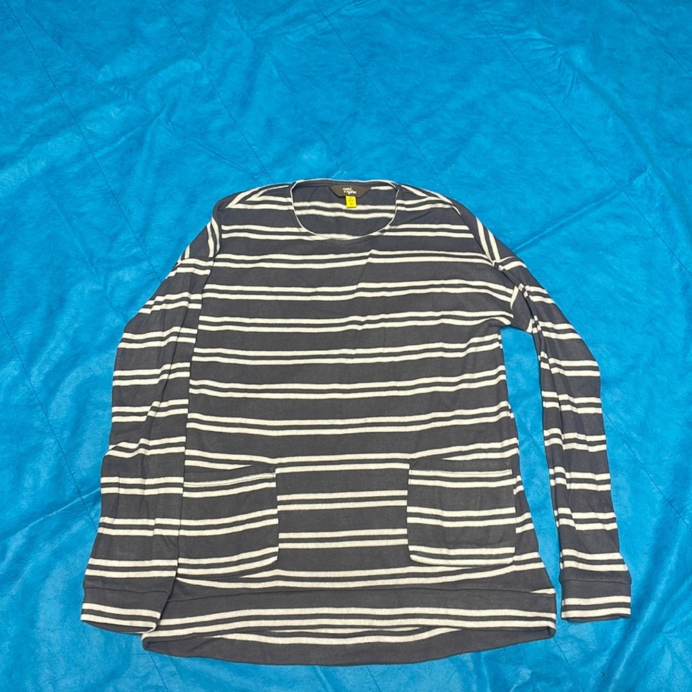 Blue/gray striped long sleeve shirt